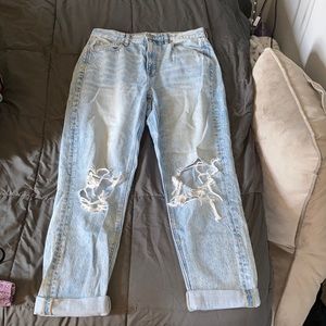 AE Hi-rise mom jeans
